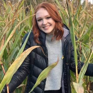 Meet your Posher, Nicole